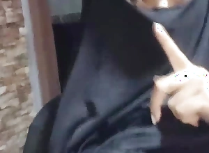 Real Downcast Amateur Muslim Arabian Mummy Masturbates Blasting Fluid Gushy Pussy To Orgasm HARD In Niqab