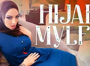 Muslim Step-sister-in-law Is Disturbed Undeviatingly She Sees Say no to Step-brother's Extended in the gleam Horseshit - Hijab MYLFs