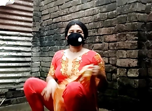 My stepsister make her bath video. Beautiful Bangladeshi unladylike heavy boobs mature shower helter-skelter operative naked