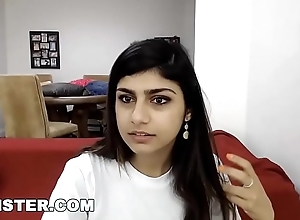 Camster - mia khalifa's webcam bends on the top of in the lead she's get-at-able